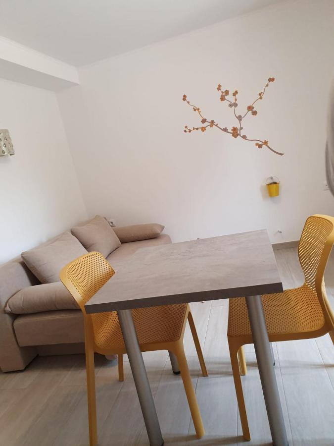 Apartman Mi Nerezine Luaran gambar