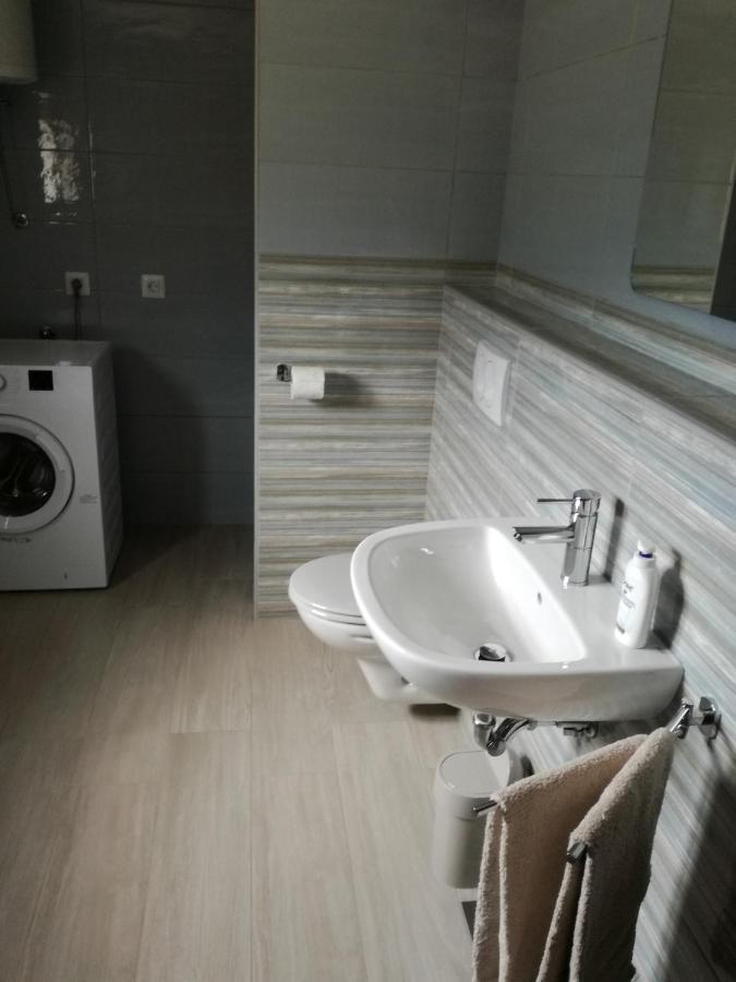 Apartman Mi Nerezine Luaran gambar